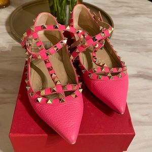 Authentic Valentino Caged flats in pink Size: 39 (US: 9)